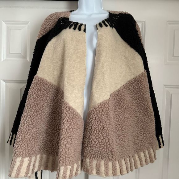 Maeve by Anthropologie Dusk & Dawn Capelet black - Picture 6 of 9